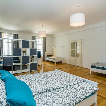 Elegant Central Apartment 류블랴나 외부 사진