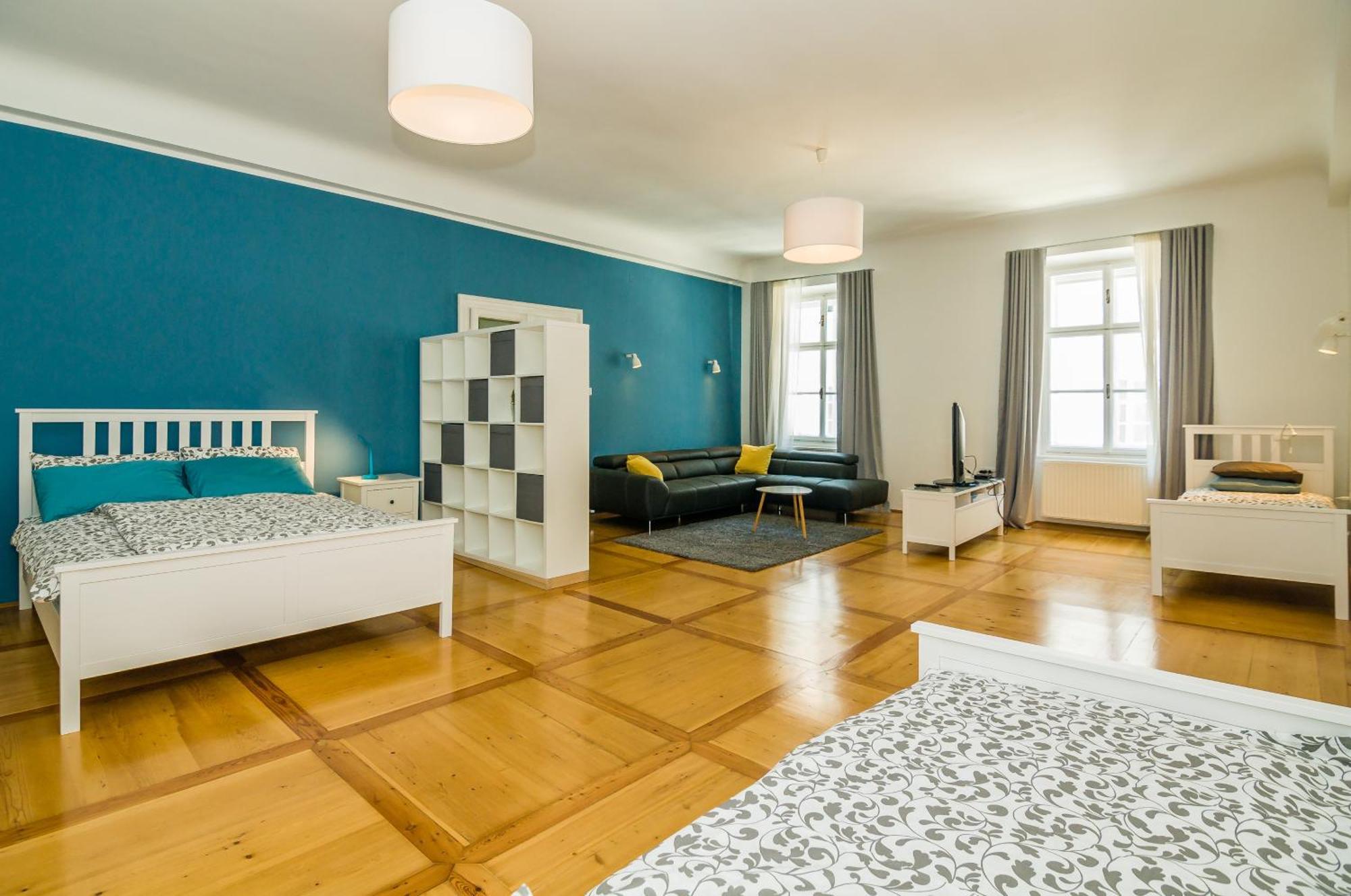 Elegant Central Apartment 류블랴나 외부 사진