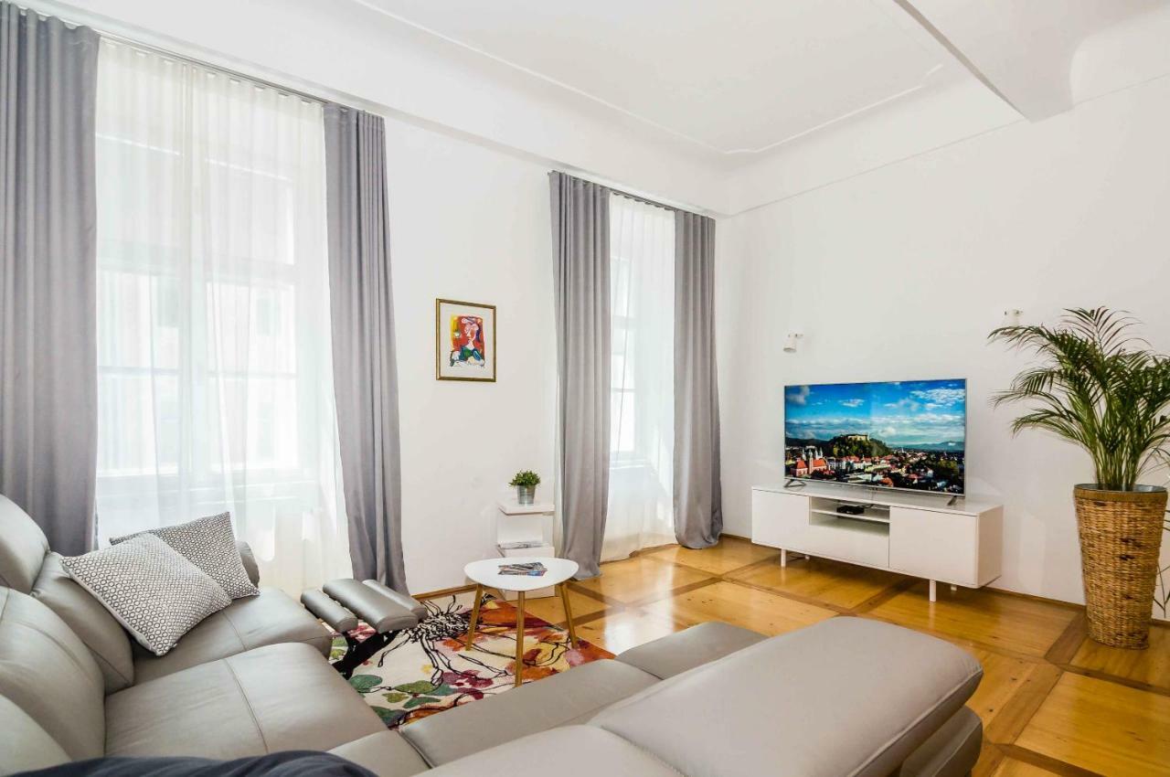 Elegant Central Apartment 류블랴나 외부 사진